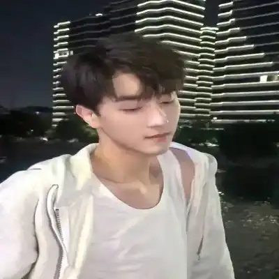董羽宏